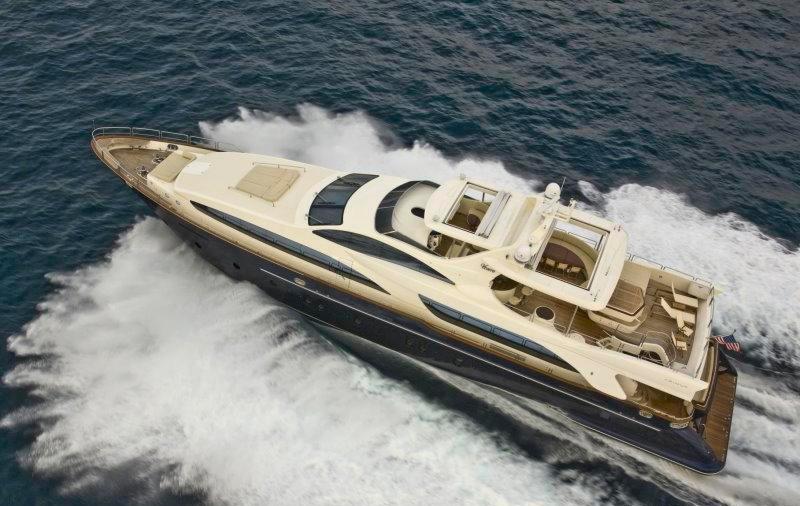 vivere in yacht